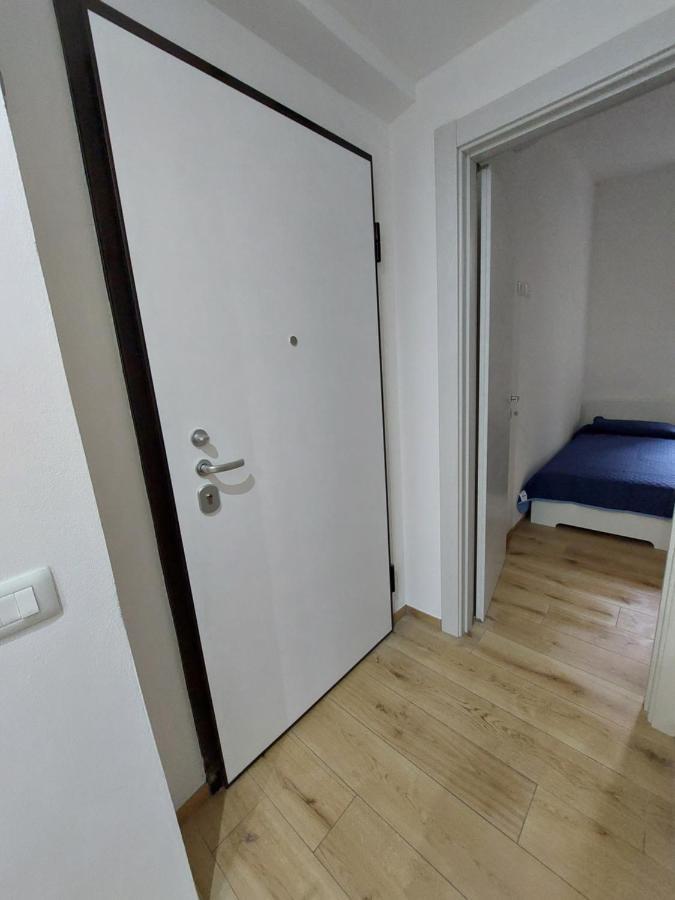 Da Me Mae Apartment La Spezia Luaran gambar